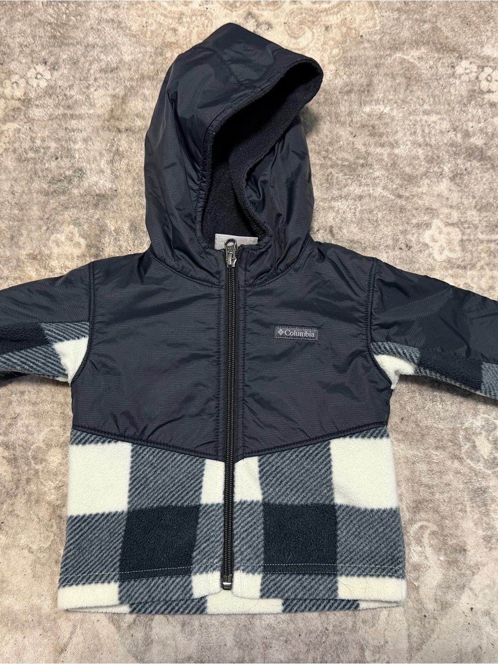 Columbia Black and White Hooded Fleece Jacket